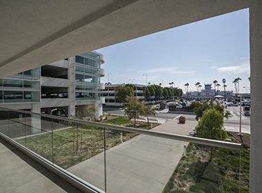 Image of Airport Improvement: Long Beach Airport Opens New Onsite Parking Garage