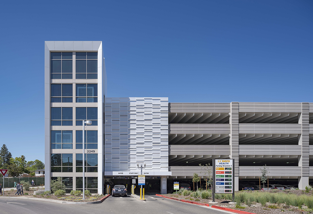 Slideshow image for UC Davis Health Center Parking Structure IV
