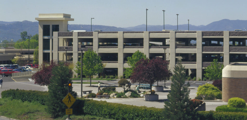 Slideshow image for Rogue Valley Medical Center Parking Structure
