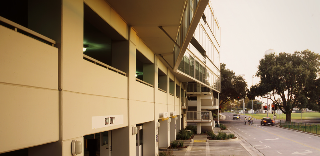 Slideshow image for UC Davis West Entry Parking Structure