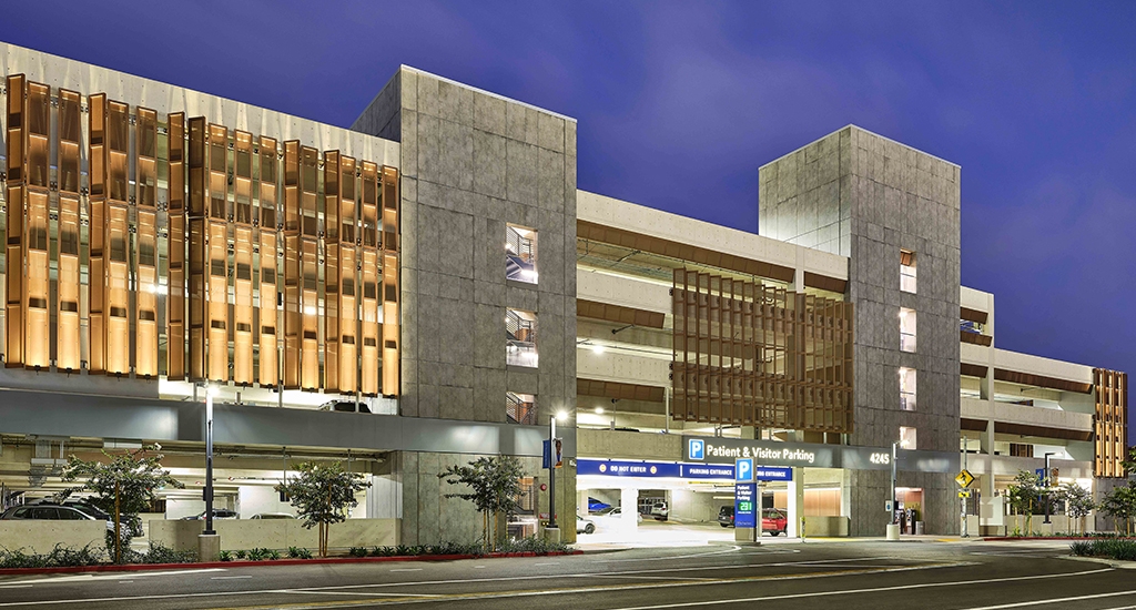 Slideshow image for UC San Diego Health Hillcrest Medical Center Parking Structure